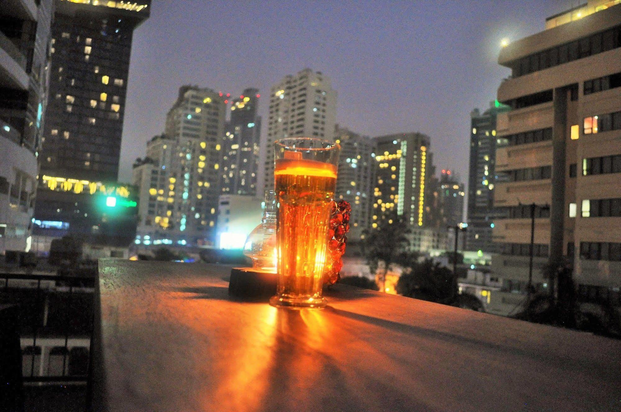Seven Hotel Bangkok Kültér fotó